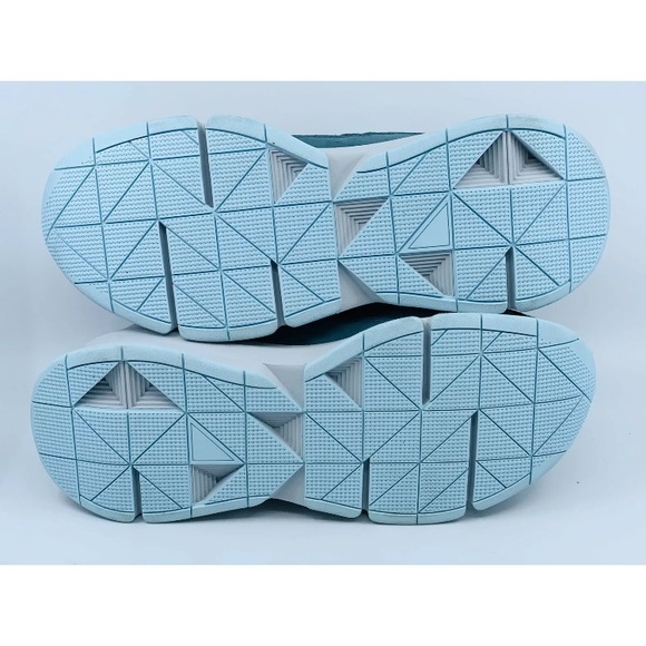 Sold on EBay New Under Armour UA Forge 96 - Picture 5 of 13